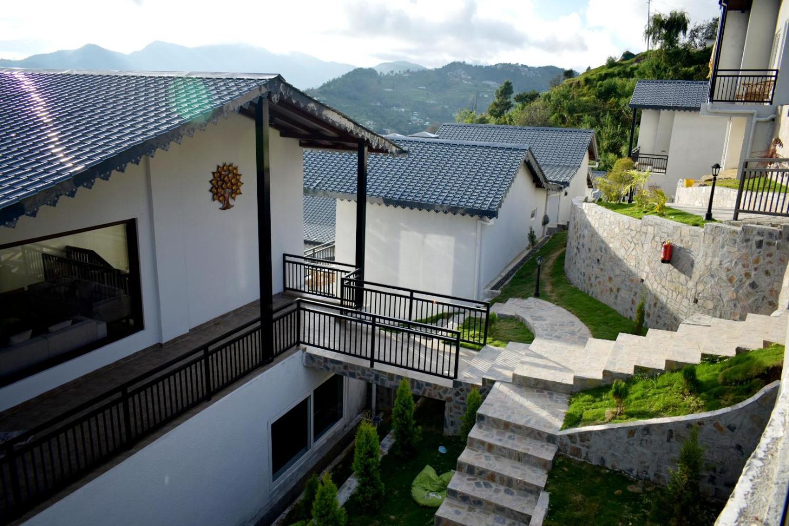 Rega Manivedya The Jungle Trail Resort Mukteshwar Eksteriør billede